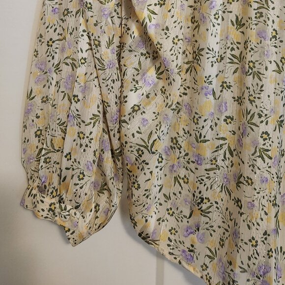 Floral Blouse - Picture 6 of 7